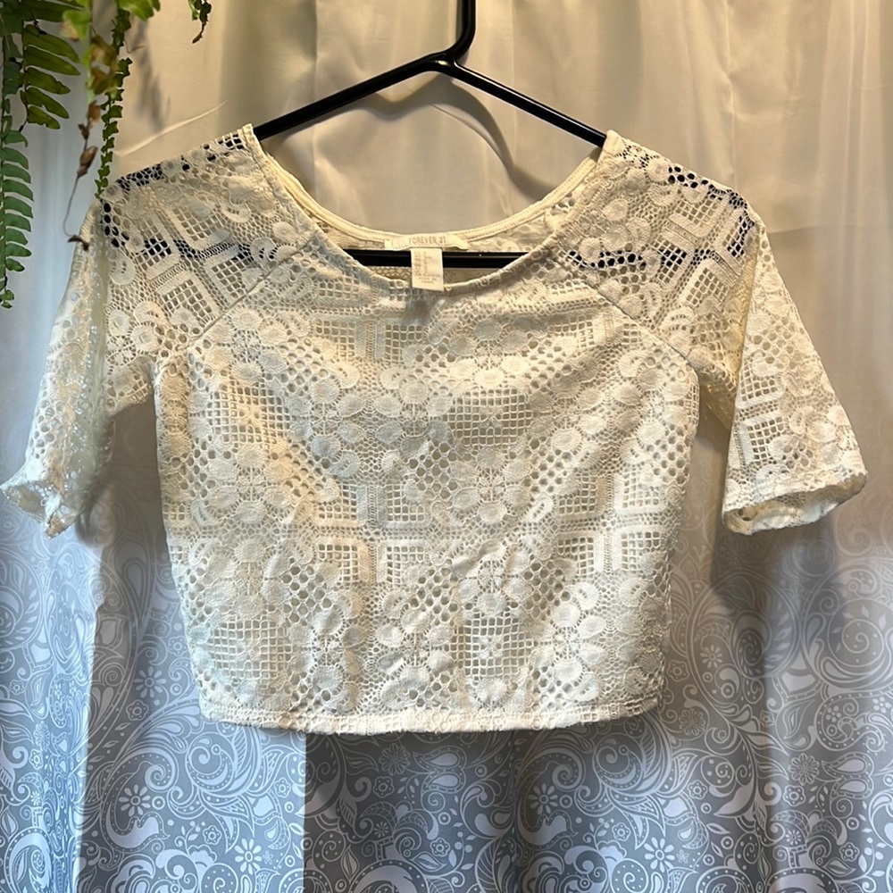 NWOT forever 21 sweet lace crop top